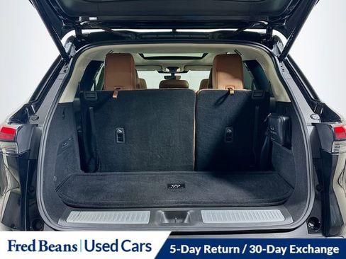 Used 2023 INFINITI QX60 Sensory w/ Cargo Package image 29