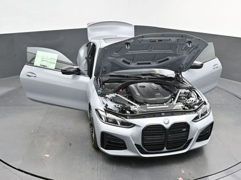 New 2026 BMW M440i Coupe RWD image 47