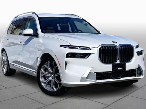 Used 2026 BMW X7 xDrive40i image 3