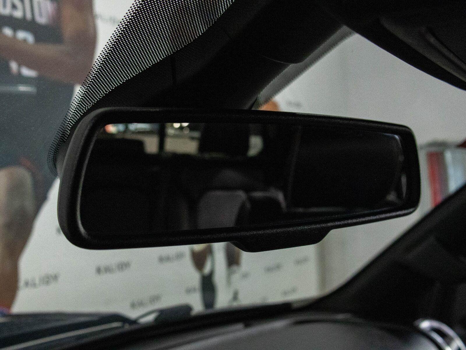 Used 2019 RAM 1500 Laramie w/ Sport Appearance Package AWD/4WD image 12