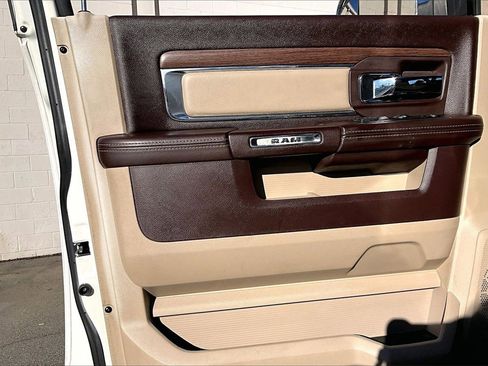 Used 2016 RAM 2500 Laramie w/ Convenience Group image 25