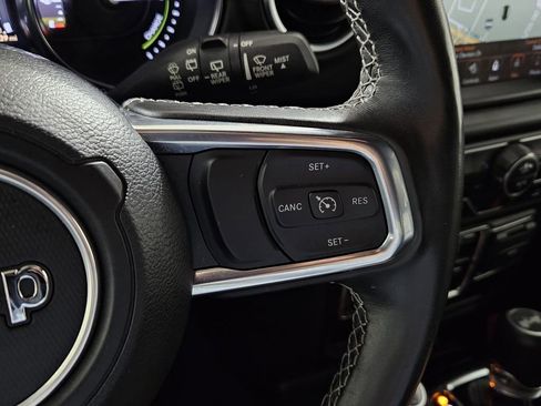 Used 2023 Jeep Wrangler Unlimited Sahara w/ Cold Weather Group image 21