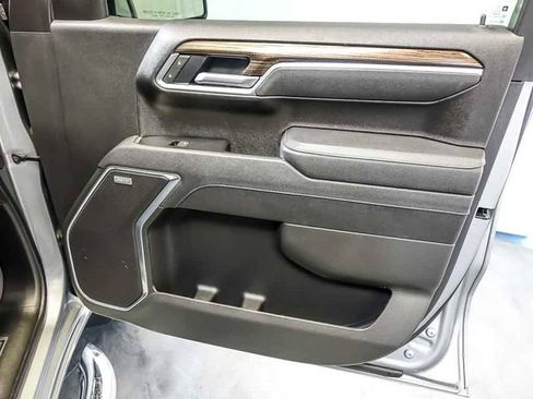 Used 2025 Chevrolet Silverado 1500 RST w/ Convenience Package II AWD/4WD image 31
