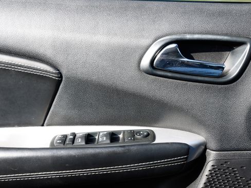 Used 2013 Dodge Journey Crew w/ Flexible Seating Group image 40