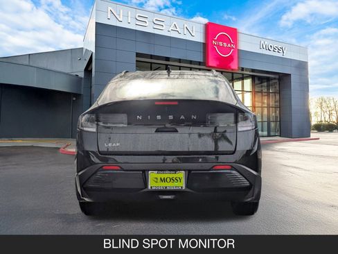 New 2026 Nissan Leaf Platinum+ image 9