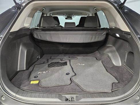 Certified 2025 Toyota RAV4 LE AWD/4WD image 18