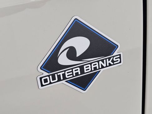 New 2025 Ford Bronco Outer Banks AWD/4WD image 13