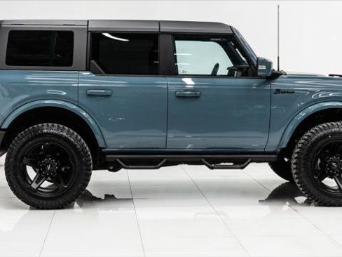 Used 2023 Ford Bronco Outer Banks image 8