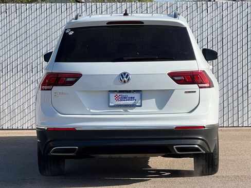 Used 2020 Volkswagen Tiguan SE w/ Panoramic Sunroof Package AWD/4WD image 5