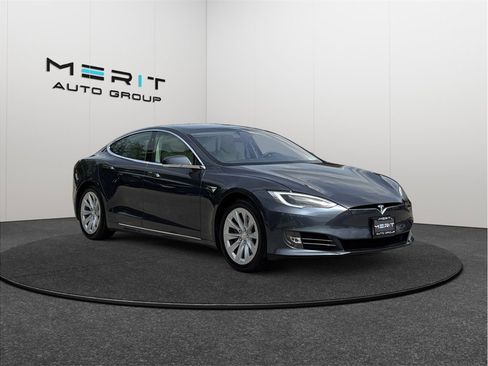 Used 2018 Tesla Model S 100D image 1