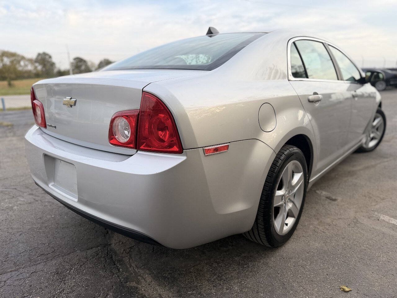 Used 2012 Chevrolet Malibu LS FWD image 5