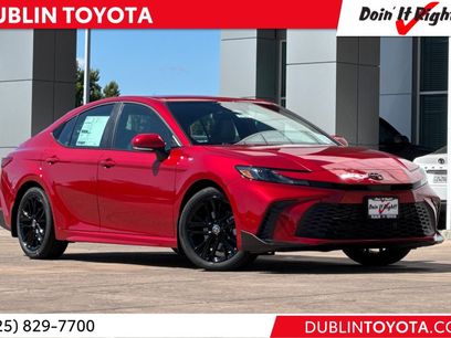 New 2026 Toyota Camry SE w/ Convenience Package