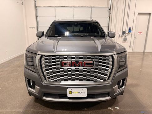 Used 2022 GMC Yukon Denali RWD image 2