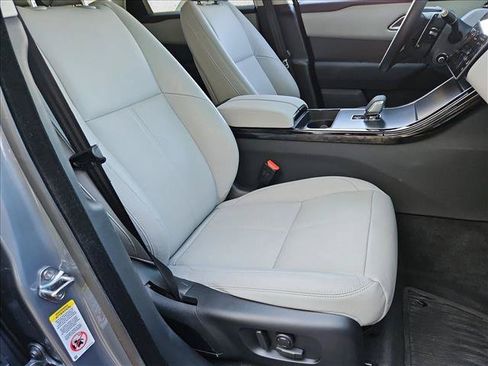 Used 2025 Land Rover Range Rover Velar Dynamic SE AWD/4WD image 22