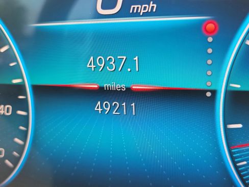 Used 2020 Mercedes-Benz GLE 350 4MATIC image 26