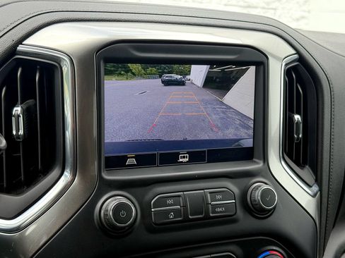 Certified 2021 Chevrolet Silverado 1500 LT Trail Boss w/ Convenience Package II AWD/4WD image 21