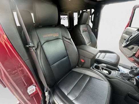 Certified 2022 Jeep Wrangler Unlimited Rubicon AWD/4WD image 28