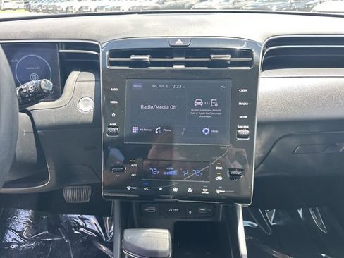 Certified 2024 Hyundai Tucson SEL FWD image 19