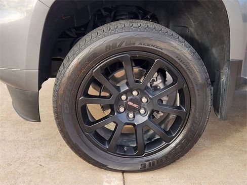 Used 2022 GMC Canyon Denali image 10