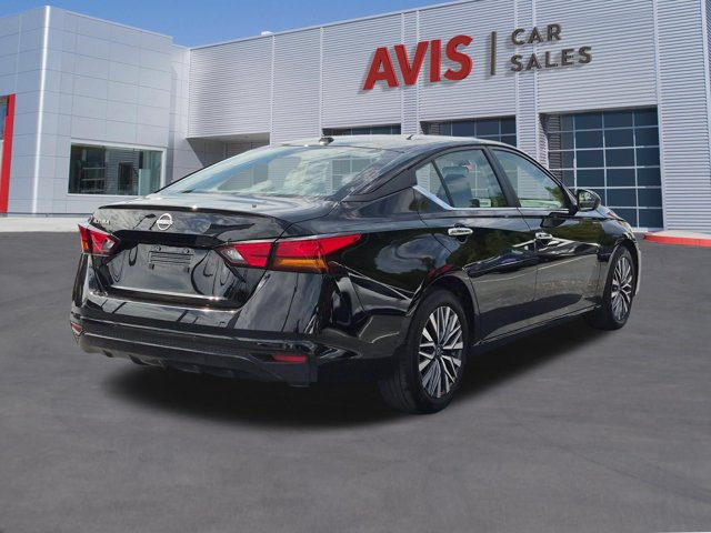 Used 2025 Nissan Altima 2.5 SV FWD image 6