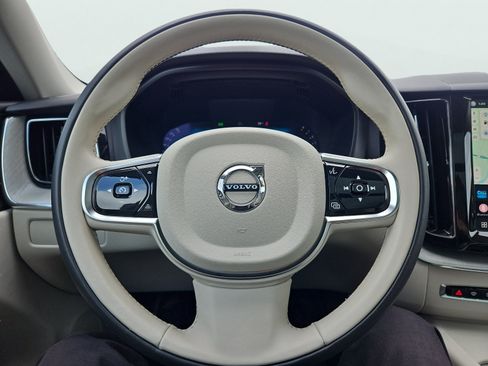 Used 2024 Volvo XC60 B5 Plus w/ Protection Package Premier AWD/4WD image 25