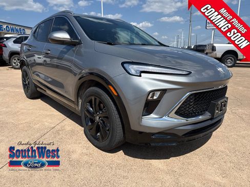 Used 2025 Buick Encore GX Sport Touring FWD image 1