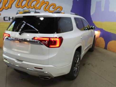 Used 2018 GMC Acadia Denali w/ Technology Package AWD/4WD image 8