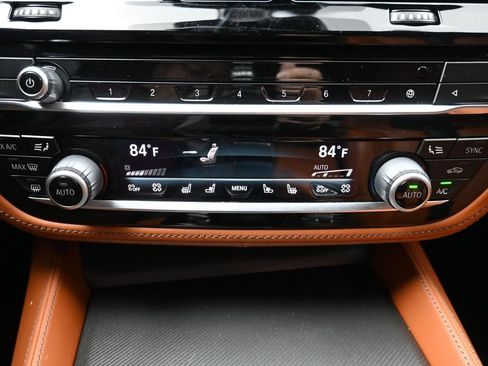 Used 2022 BMW M5 w/ Competition Package AWD/4WD image 17