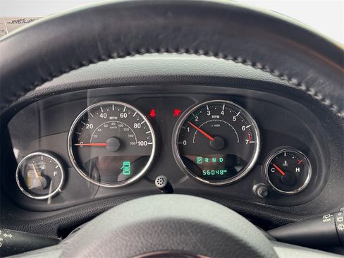 Certified 2018 Jeep Wrangler Unlimited Sport S image 13