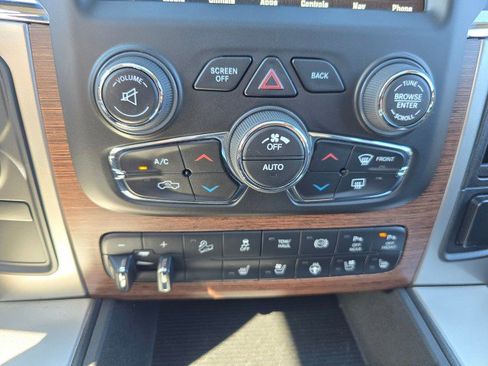 Used 2018 RAM 2500 Laramie w/ Off Road Package image 34