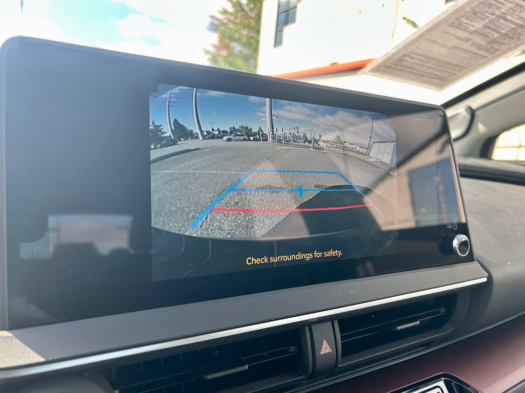 Certified 2025 Toyota Prius Plug-In Hybrid FWD image 24