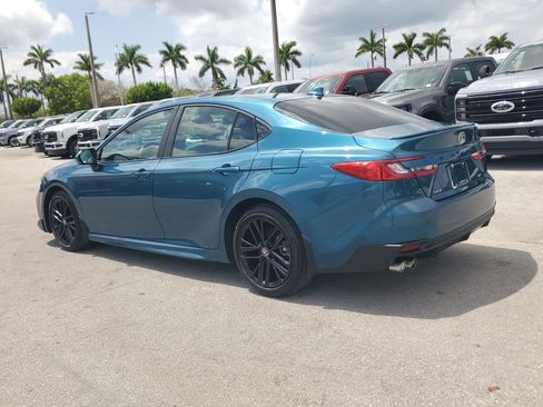 Used 2025 Toyota Camry SE FWD image 7