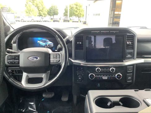 Used 2022 Ford F150 Lariat w/ Equipment Group 501A Mid image 10