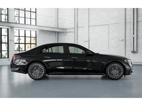 New 2026 Mercedes-Benz E 350 4MATIC Sedan image 17