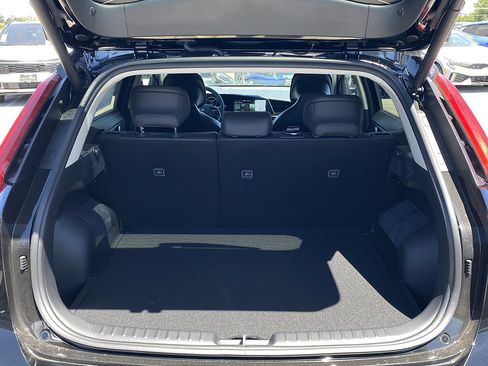 New 2026 Kia Niro Wave FWD image 21