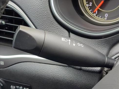 Used 2019 Jeep Cherokee Latitude Plus w/ Cold Weather Group image 14