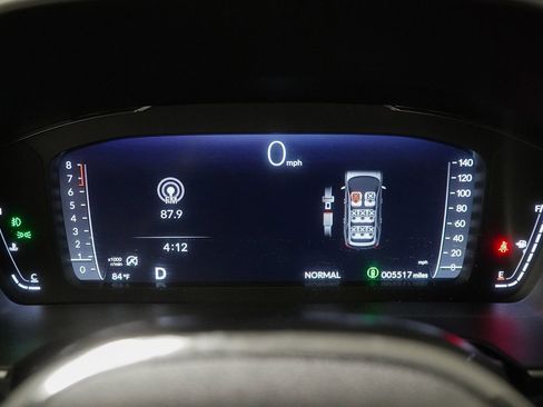 Used 2025 Honda Pilot Black Edition image 51