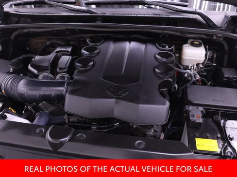 Certified 2022 Toyota 4Runner Limited AWD/4WD image 17