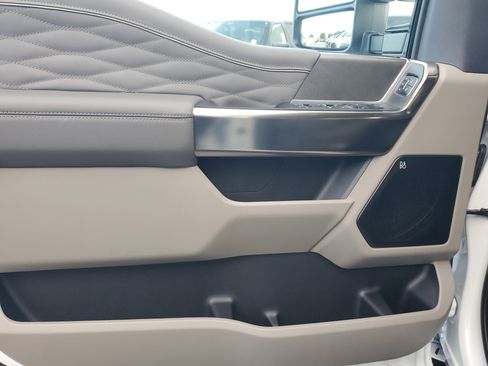 New 2026 Ford F250 Platinum w/ Platinum Plus Package image 12