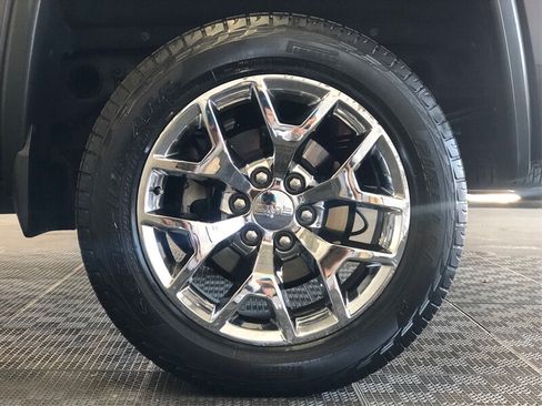 Used 2014 GMC Sierra 1500 SLT w/ SLT Preferred Package AWD/4WD image 19