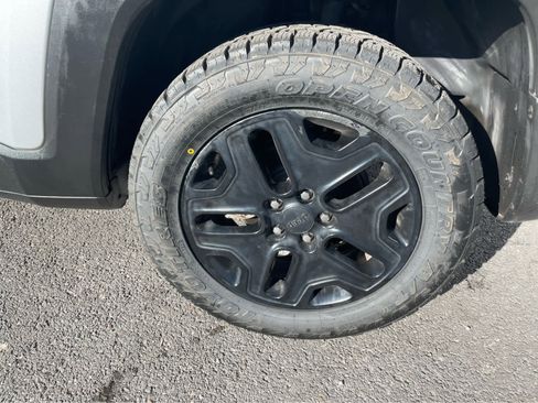 Used 2021 Jeep Renegade Sport image 12