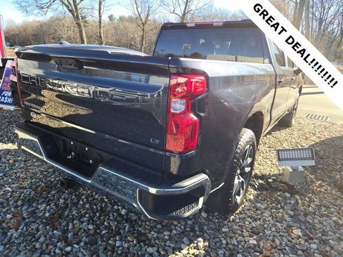 Used 2024 Chevrolet Silverado 1500 LT image 9