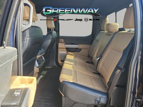 Used 2023 Ford F250 Lariat w/ Sport Appearance Package AWD/4WD image 15