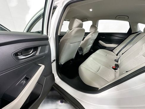 Certified 2025 Honda Accord LX image 17