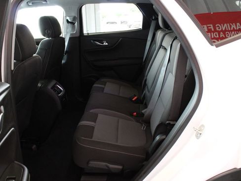 Used 2025 Chevrolet Blazer LT FWD image 45