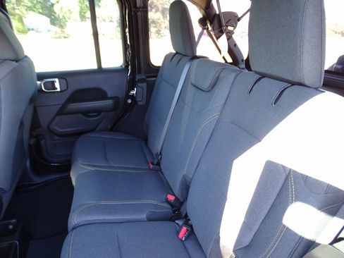 Used 2024 Jeep Wrangler Sahara w/ Technology Group image 19