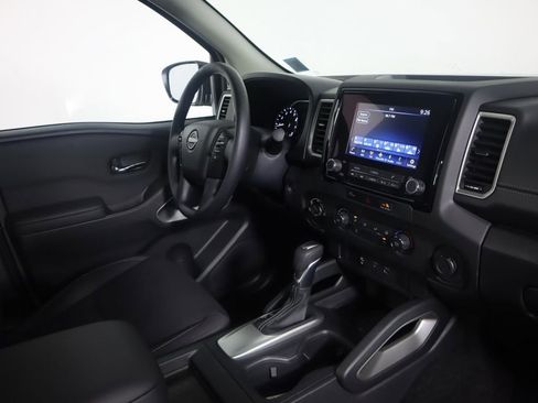 Certified 2024 Nissan Frontier SV w/ Technology Package image 31