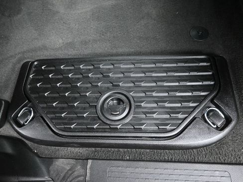 Used 2024 RAM 1500 Laramie RWD image 28