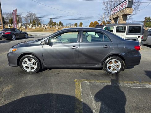 Used 2013 Toyota Corolla LE Special Edition image 6