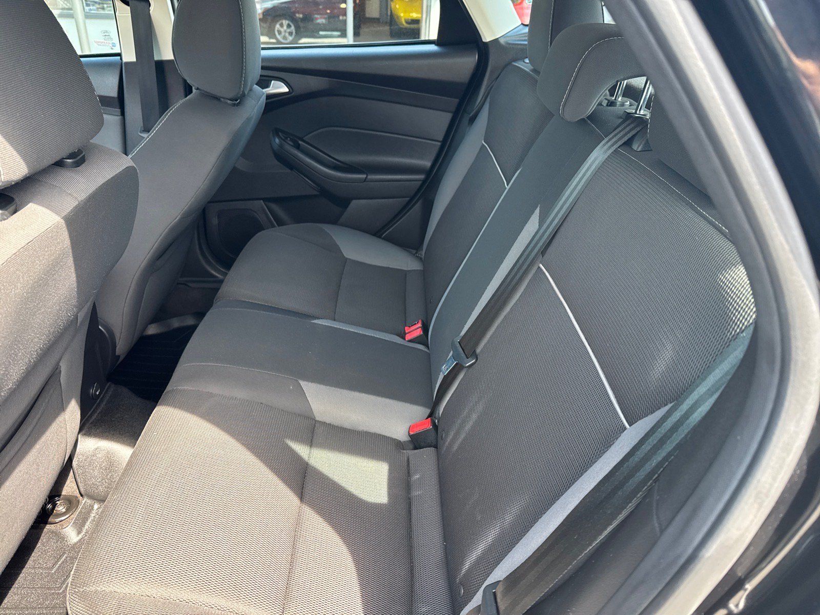 Used 2014 Ford Focus SE FWD image 7
